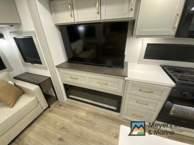 2026 Brinkley Model Z - Photo 11
