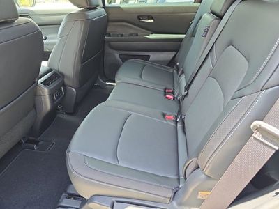 2026 Nissan Pathfinder - Photo 17