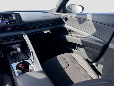 2026 Hyundai ELANTRA - Photo 16