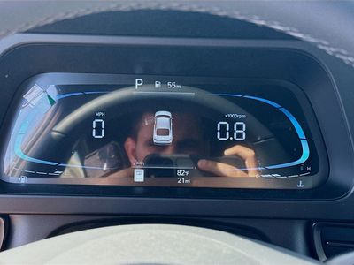 2026 Hyundai ELANTRA - Photo 9