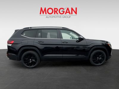 2026 Volkswagen Atlas — side profile view