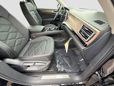 2026 Volkswagen Atlas — photo 15 view