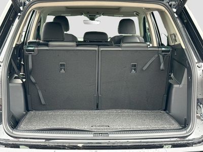 2026 Volkswagen Atlas — photo 12 view