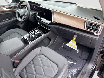 2026 Volkswagen Atlas — photo 14 view