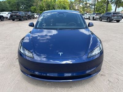 2024 Tesla Model 3 - Photo 14