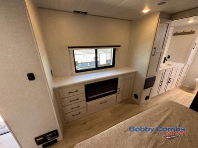 2025 Forest River RV Surveyor Legend - Photo 9