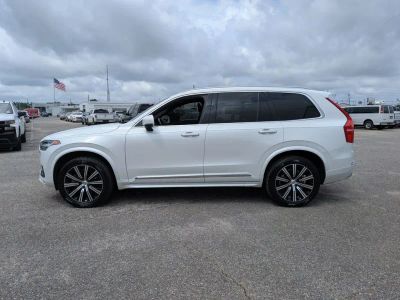 2022 Volvo XC90 - Photo 2