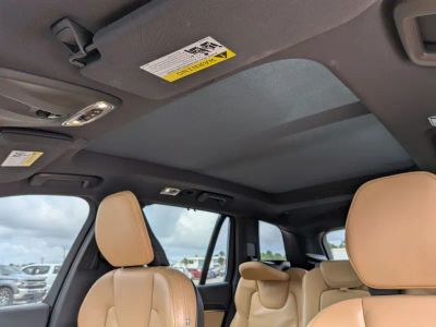 2022 Volvo XC90 - Photo 13