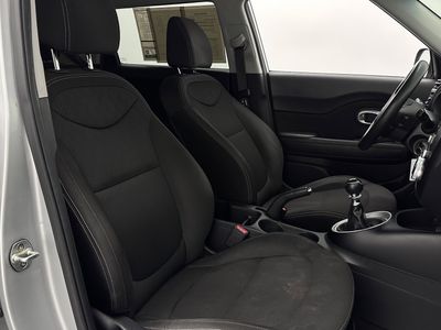 2017 Kia Soul - Photo 29