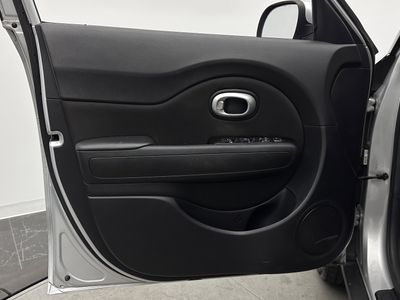 2017 Kia Soul - Photo 9