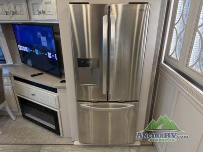 2023 Fleetwood RV Discovery LXE - Photo 10