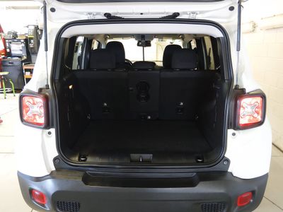 2022 Jeep Renegade - Photo 11