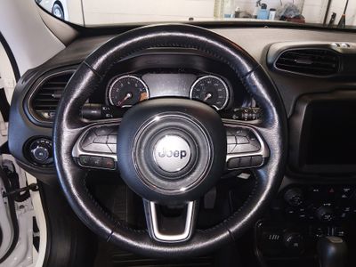 2022 Jeep Renegade - Photo 12