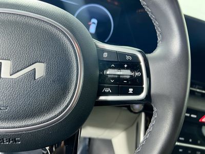 2023 Kia Carnival - Photo 18