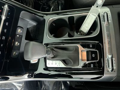 2023 Kia Carnival - Photo 22