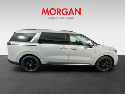 2023 Kia Carnival - Photo 2