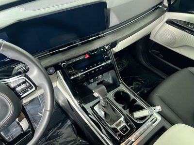2023 Kia Carnival - Photo 23