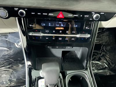 2023 Kia Carnival - Photo 24