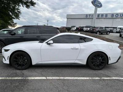 2025 Ford Mustang - Photo 5