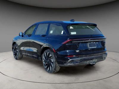 2025 Lincoln Nautilus — rear three-quarter view