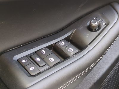 2025 Jeep Grand Cherokee - Photo 24