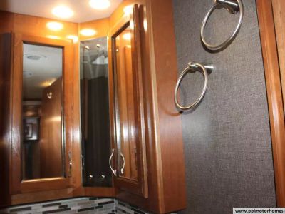 2006 Tiffin Allegro Bus — photo 52 view