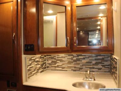 2006 Tiffin Allegro Bus — photo 24 view