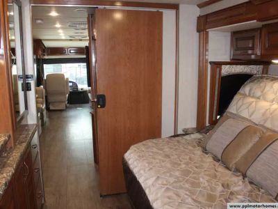 2006 Tiffin Allegro Bus — photo 18 view