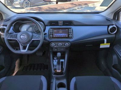 2025 Nissan Versa - Photo 13
