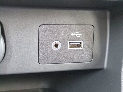 2025 Nissan Versa - Photo 20