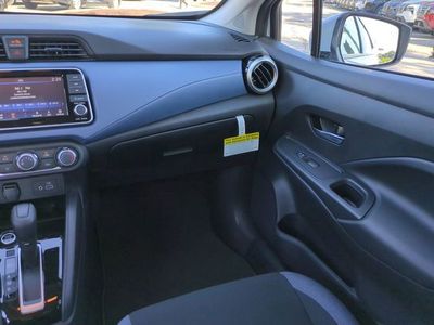 2025 Nissan Versa - Photo 15