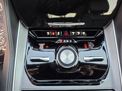 2026 Jeep Grand Wagoneer — photo 17 view