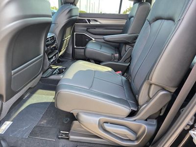 2026 Jeep Grand Wagoneer — photo 9 view
