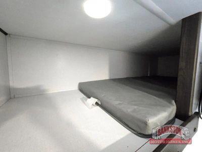 2025 Fuzion 442 — photo 25 view