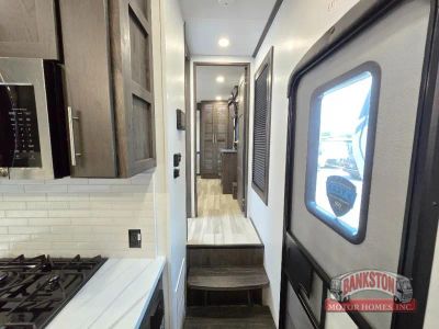 2025 Fuzion 442 — photo 27 view