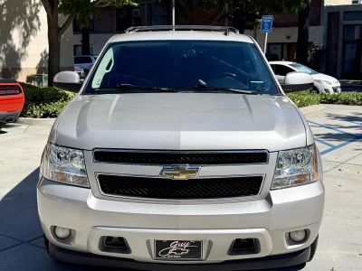 2009 Chevrolet Suburban — rear three-quarter view