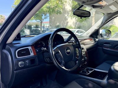 2009 Chevrolet Suburban — photo 11 view