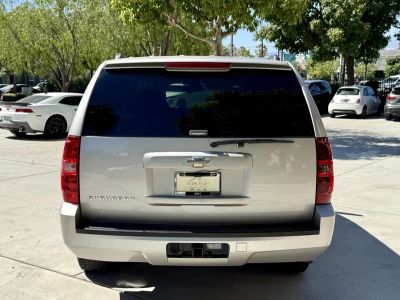 2009 Chevrolet Suburban — photo 7 view
