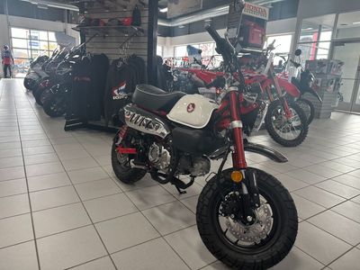 2025 Honda Monkey ABS - Photo 5