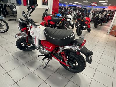 2025 Honda Monkey ABS - Photo 6