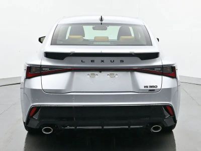 2026 Lexus IS - Photo 4