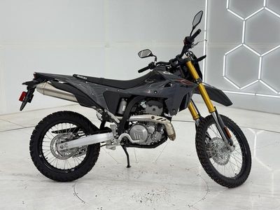 2025 Suzuki DR-Z4S - Photo 1