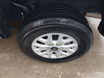 2024 Toyota Tacoma 2WD - Photo 10