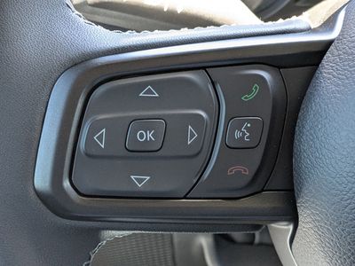 2026 Jeep Gladiator — photo 25 view