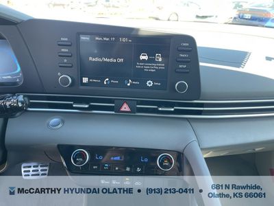 2025 Hyundai Elantra - Photo 13