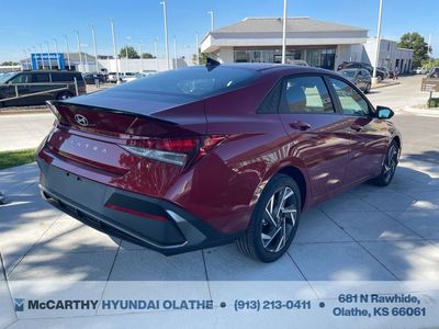2025 Hyundai Elantra - Photo 8