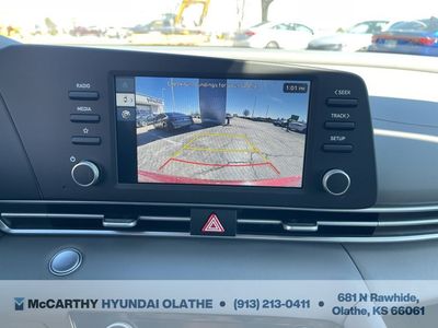 2025 Hyundai Elantra - Photo 14
