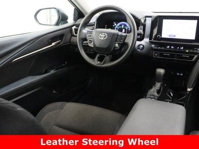2025 Toyota Camry FWD - Photo 30