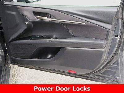 2025 Toyota Camry FWD - Photo 34