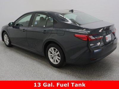 2025 Toyota Camry FWD - Photo 9